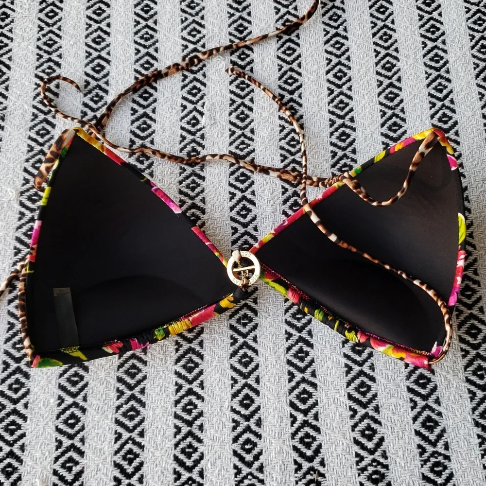 2/$35 BUNDLE DEAL Bikini Top - Picture 2 of 3